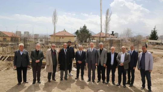 Büyükşehir ile hayırsever işbirliğinde yapılacak caminin temeli atıldı