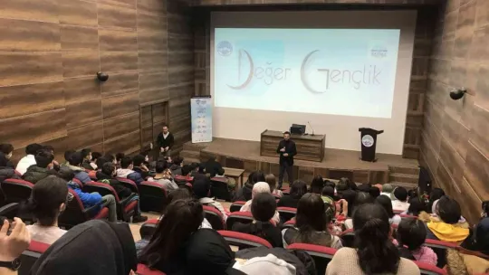 Büyükşehir'in 'Değer Gençlik Projesi' yine dopdolu