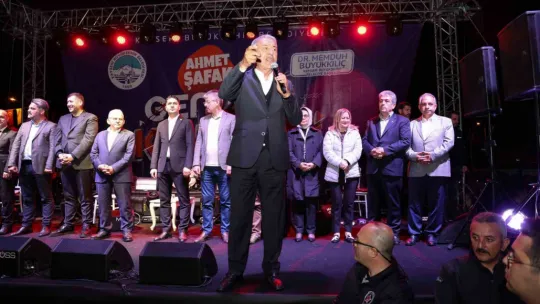 Büyükşehir'in Ahmet Şafak Gençlik Konserine yoğun ilgi