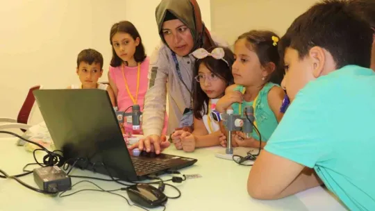 Büyükşehir'in bilim kampları coşkulu başladı