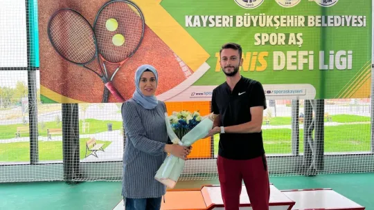 Büyükşehir'in heyecan dolu Tenis Defi Ligi'ne 200 sporcu katıldı