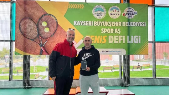 Büyükşehir'in heyecan dolu Tenis Defi Ligi'ne 200 sporcu katıldı