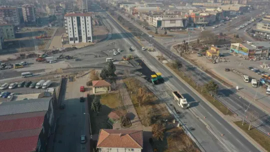 Büyükşehir'in iki bulvarı birbirine bağlayan yol çalışmasında sona doğru