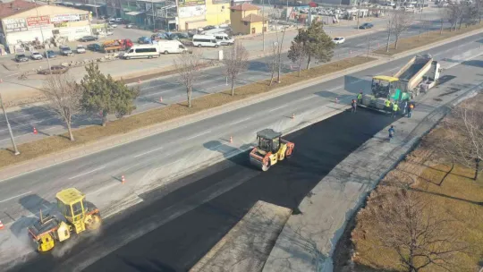 Büyükşehir'in iki bulvarı birbirine bağlayan yol çalışmasında sona doğru