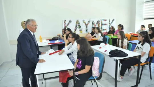 Büyükşehir'in KAYMEK Yaz Okulları'nda dolu dolu program