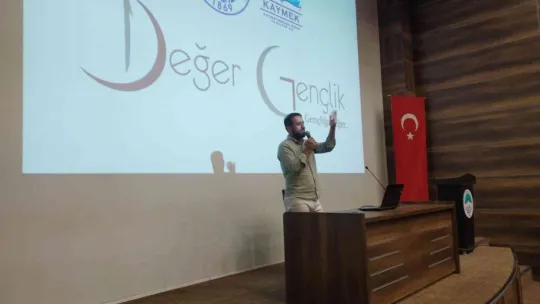Büyükşehir'in ödüllü projesi Değer Gençlik'te yeni eğitim öğretim yılı dersleri başladı