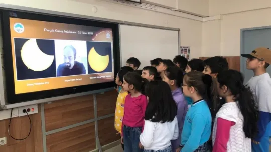 Büyükşehir'in parçalı güneş tutulması canlı yayınını 202 bin kişi izledi