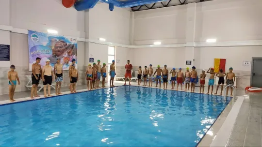 Büyükşehir'in Sarıoğlan Çiftlik Kapalı Yüzme Havuzu hizmete başladı
