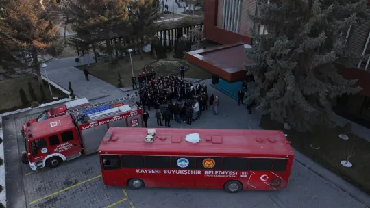 İtfaiye 2023'te 10 bin 225 yangına müdahale etti