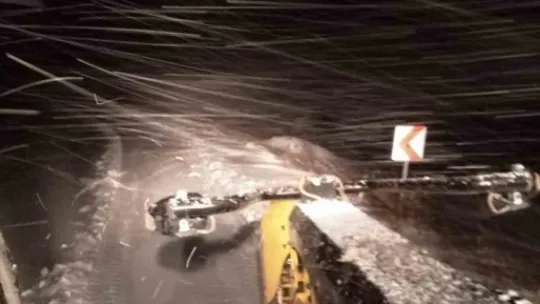 Kardan kapanan 256 kilometrelik yol ulaşıma açıldı