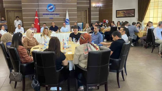 Kariyer Merkezi'nden şehirde geniş kapsamlı insan kaynakları toplantısı