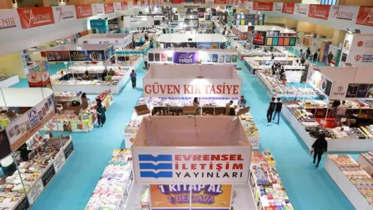 Büyükşehir KAYMEK, 5. Kayseri Kitap Fuarı'nda kitapseverlerle buluşuyor