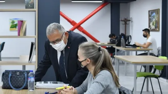 Büyükşehir Kütüphaneleri yarıyıl tatilinde doldu taştı