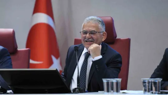 Büyükşehir Meclisi'nden 'suya yüzde 20 indirim' kararı