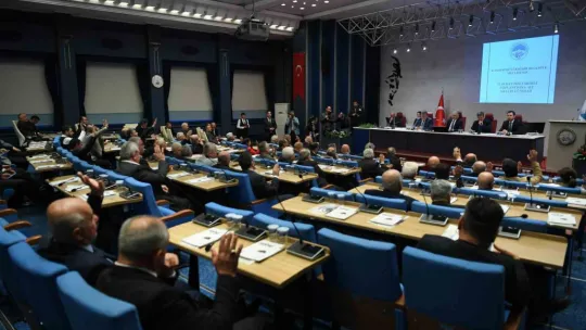 Büyükşehir Meclisi'nden 'suya yüzde 20 indirim' kararı
