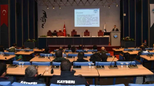 Büyükşehir personeline 'Etik Davranış İlkeleri' eğitimi