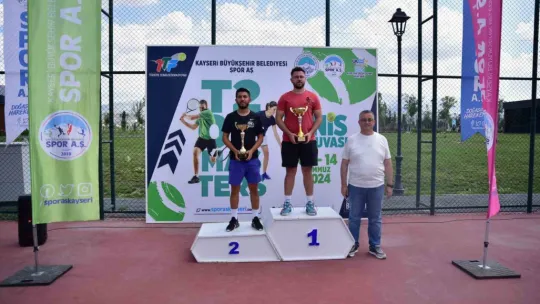 Büyükşehir Spor A.Ş. ev sahipliğinde düzenlenen T200 Master Tenis Turnuvası tamamlandı