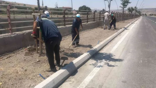 Büyükşehir Yeşil Alan Çalışmalarını sürdürüyor