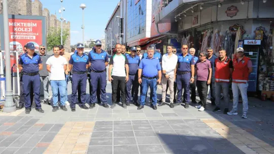 Büyükşehir Zabıtası ile Güven Timleri dilencilere göz açtırmıyor