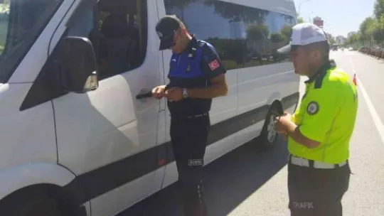 Büyükşehir zabıtasından şehir içi toplu taşım araçlarına denetim