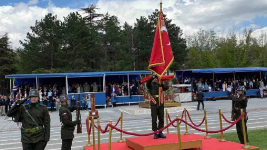 Özel öğrenciler teskerelerini aldı