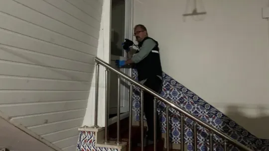 Cami faresi suçüstü yakalandı