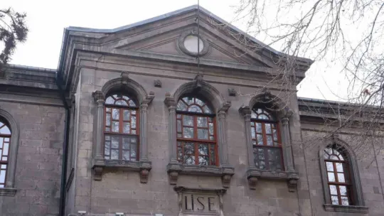Çanakkale Zaferi'nin sembol okulu: Taş Mektep