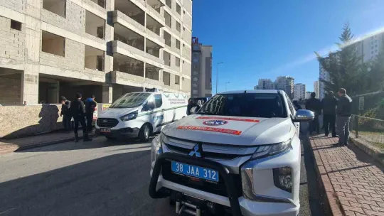 Çatı yaparken düşen işçi hayatını kaybetti