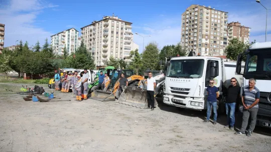 Çevre Dostu Melikgazi Belediyesi mahalleleri baştan sona temizliyor