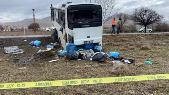 Cezaevi nakil aracı devrildi: 1'i ağır 11 yaralı