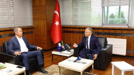 CHP heyetinden Başkan Büyükkılıç'a hayırlı olsun ziyareti