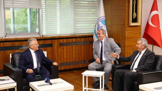 CHP heyetinden Başkan Büyükkılıç'a hayırlı olsun ziyareti