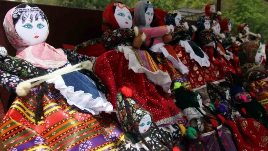 Coğrafi işaretli Soğanlı bebekleri dünyaya açılıyor