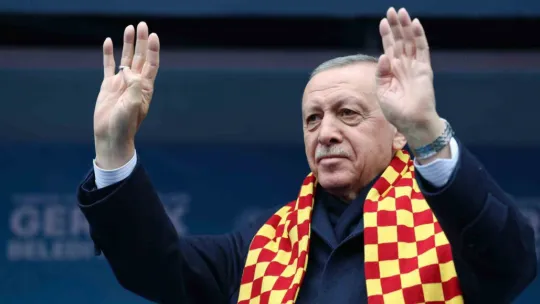 Cumhurbaşkanı Erdoğan: 'Kamu bankalarımız emeklilerin komisyon ödemesini 8 bin TL ile 12 bin TL olarak belirledi'