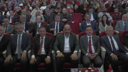 Cumhurbaşkanlığı Sözcüsü Kalın, Kayseri'de öğrencilerle buluştu