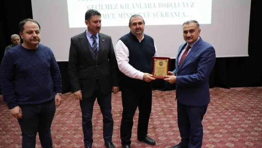 Develi'de 2 bin öğrenciye 'Çanakkale Ruhu' konferansı verildi