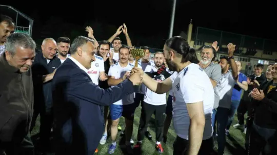 Develi'de şampiyon emniyet oldu