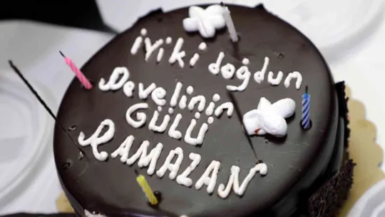 Develi Protokolü'nden 'Gülü Ramço'ya Doğum Günü Sürprizi
