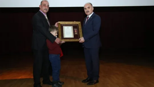 Devlet övünç Madalyaları sahiplerini buldu