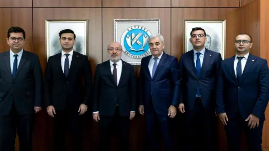 Diaspora Bakan Yardımcısı'ndan Rektör Karamustafa'ya ziyaret