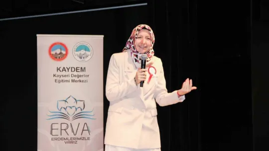 Eğitimci Merve Gülcemal, ERVA'da 'Edeb'i anlattı