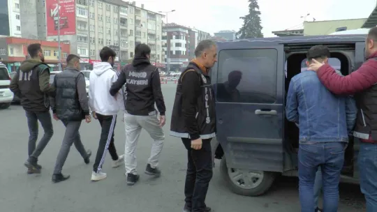 Ekmek arasında uyuşturucu ticareti