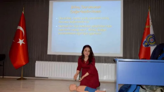 Emniyet müdürlüğü personeline Temel İlkyardım Eğitimi verildi