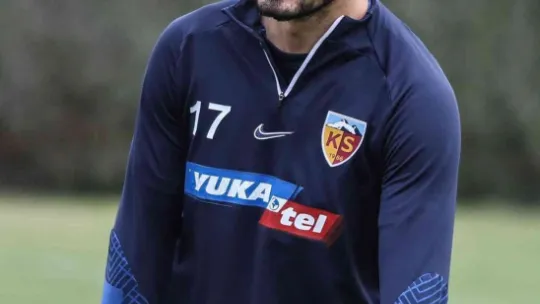 Emrah Başsan'dan hakem paylaşımı