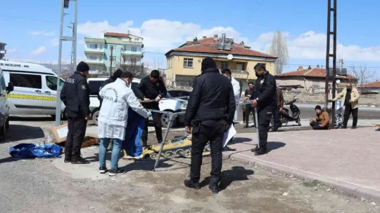 En acı bekleyiş