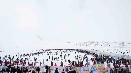 Erciyes'e sömestirde turist akını
