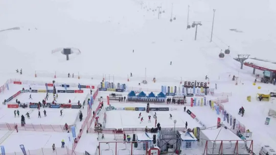 Erciyes'in dört kapısında, 'dört dörtlük etkinlikler'