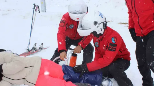 Erciyes'in hayata dokunan kahramanları JAK Timleri