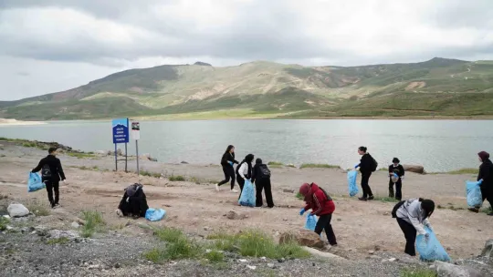 Erciyes'te 5 Ton Çöp Toplandı