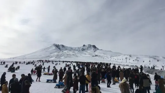 Erciyes'te bereketli sezon: 2 milyon ziyaretçi